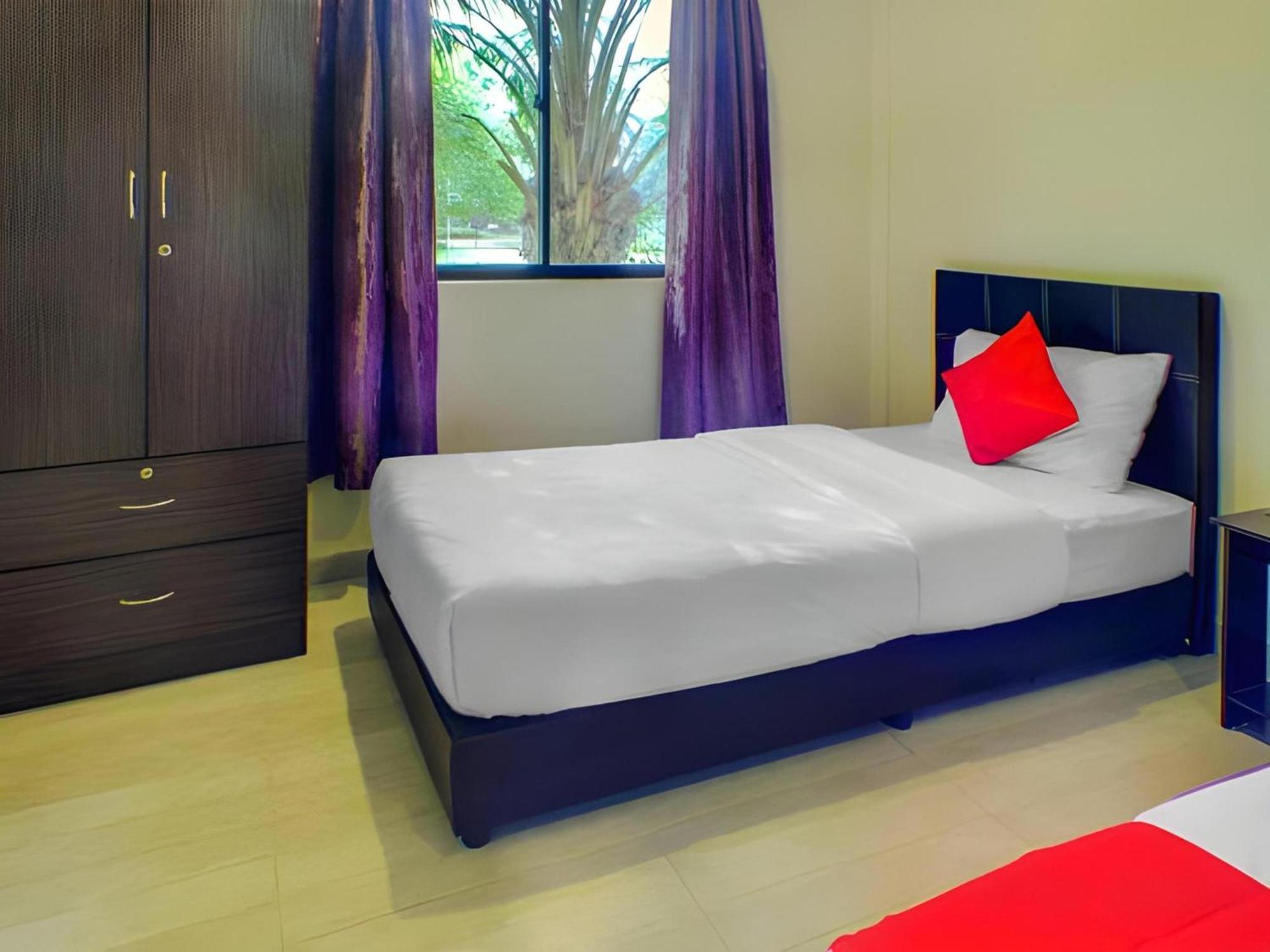 Super Oyo 89896 Sedili Inn Resort Kota Tinggi Dış mekan fotoğraf