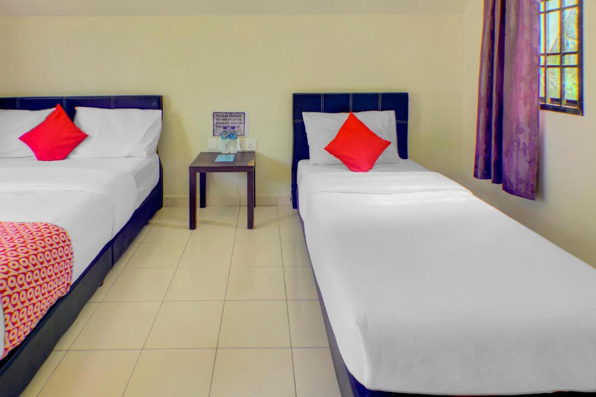 Super Oyo 89896 Sedili Inn Resort Kota Tinggi Dış mekan fotoğraf