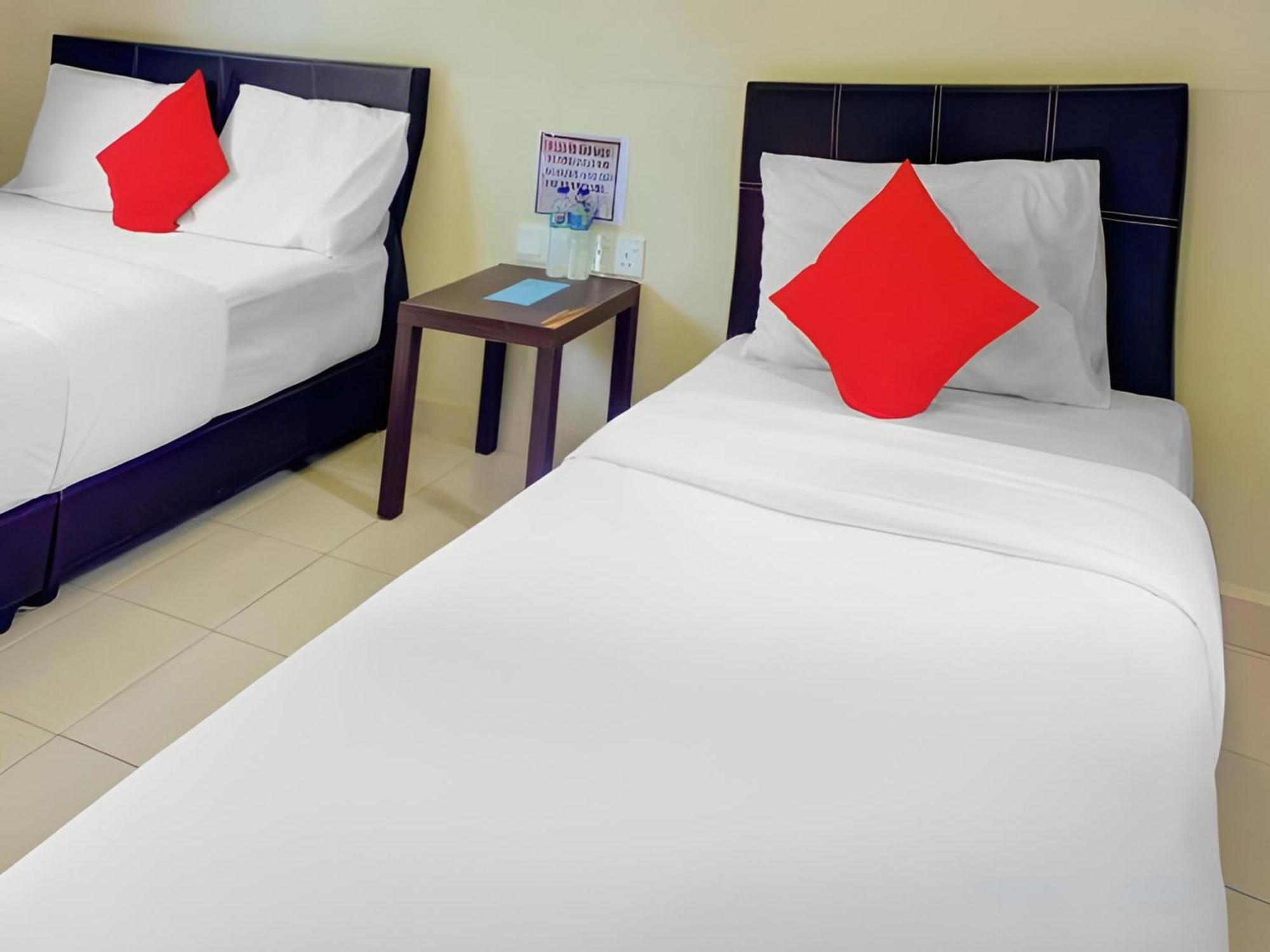 Super Oyo 89896 Sedili Inn Resort Kota Tinggi Dış mekan fotoğraf
