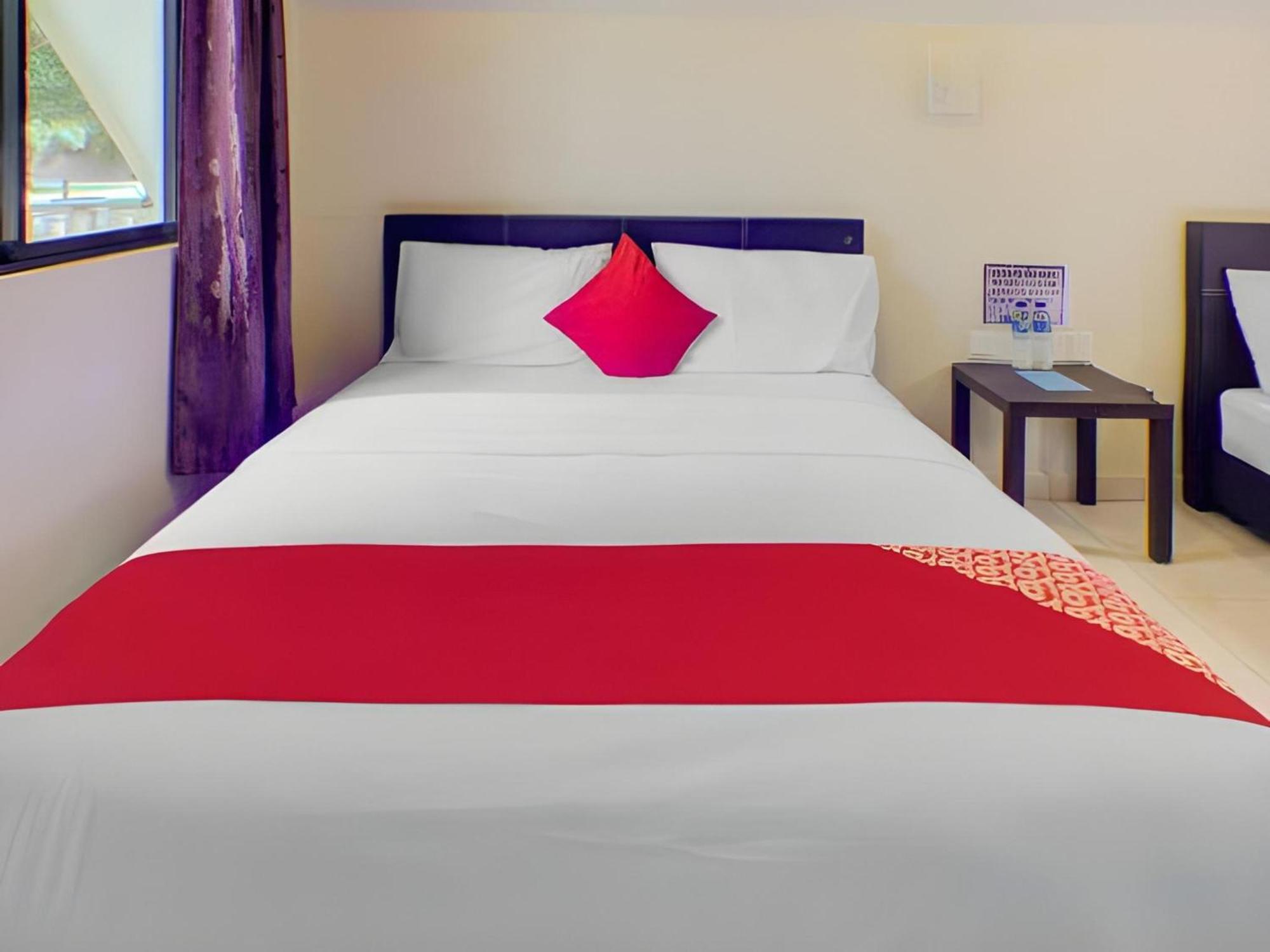 Super Oyo 89896 Sedili Inn Resort Kota Tinggi Dış mekan fotoğraf
