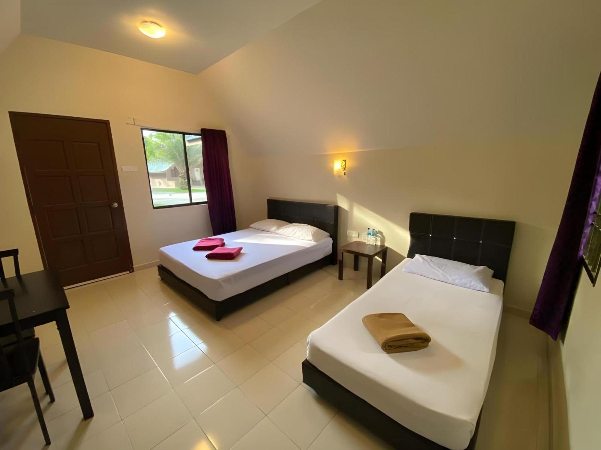 Super Oyo 89896 Sedili Inn Resort Kota Tinggi Dış mekan fotoğraf