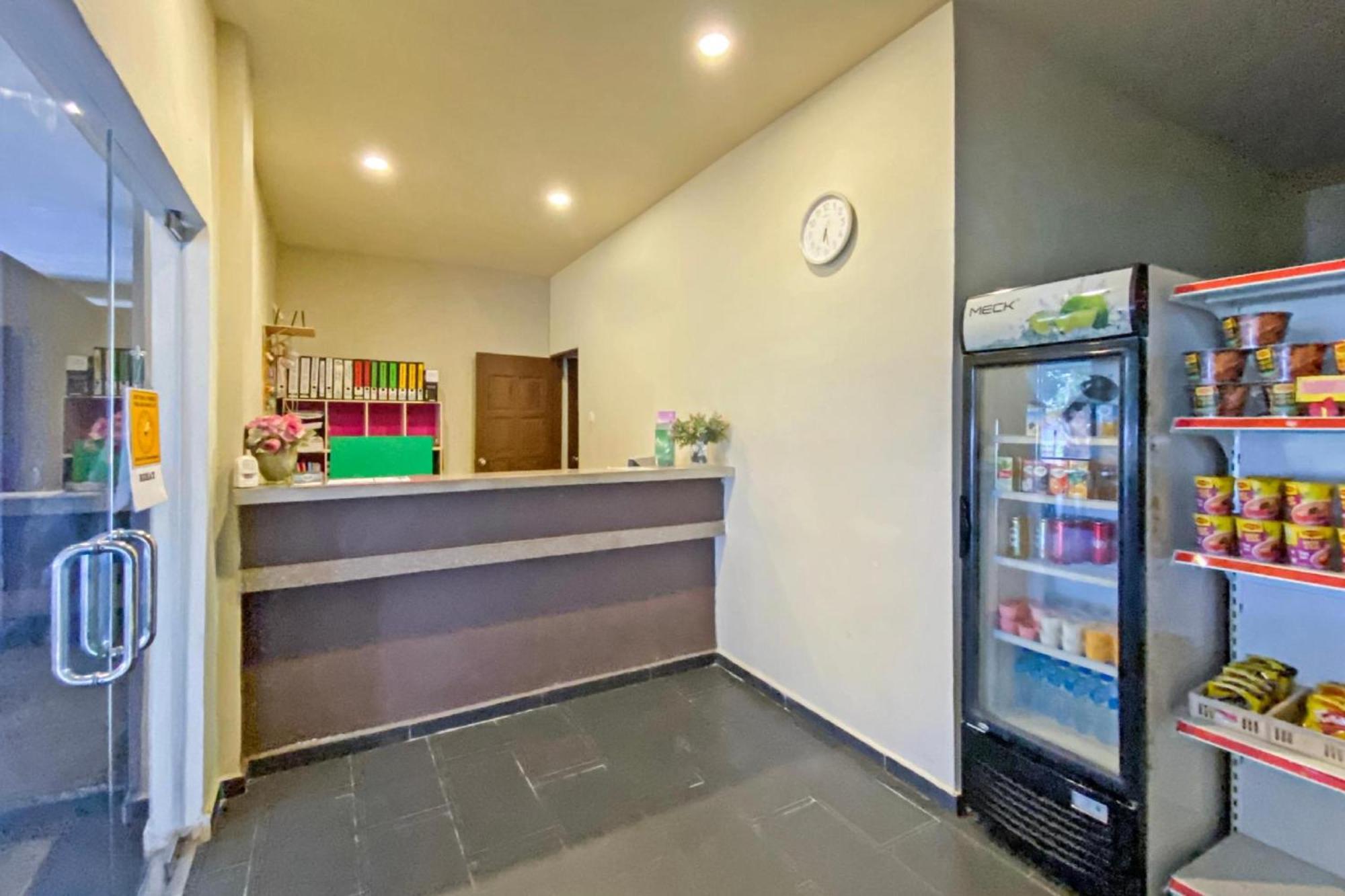 Super Oyo 89896 Sedili Inn Resort Kota Tinggi Dış mekan fotoğraf