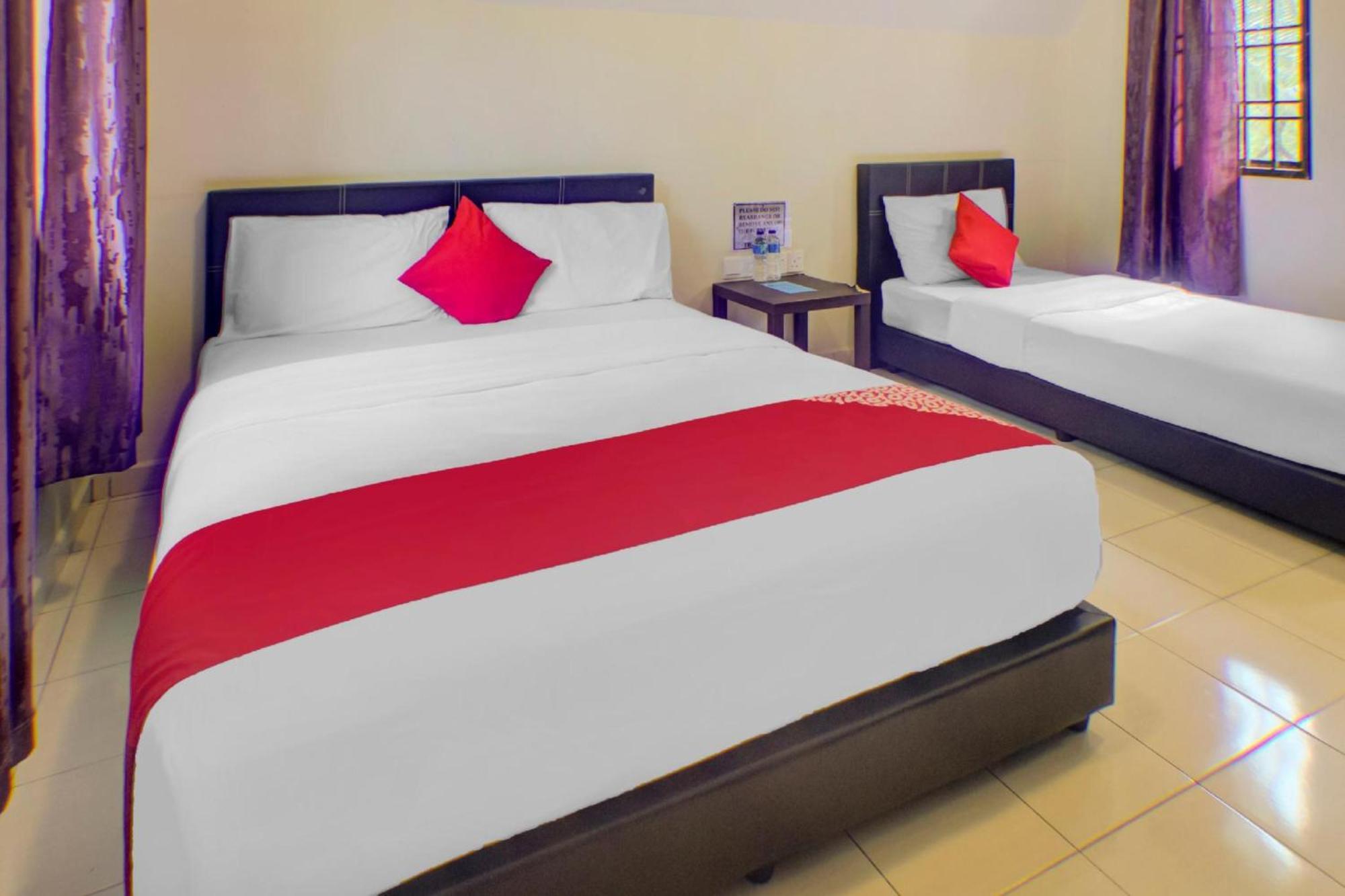 Super Oyo 89896 Sedili Inn Resort Kota Tinggi Dış mekan fotoğraf